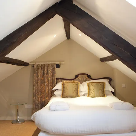 The Cavendish Arms Hotel Cartmel Room photo