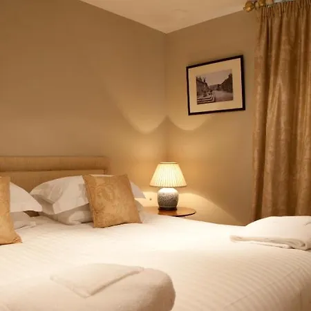 The Cavendish Arms Hotel Cartmel Room photo